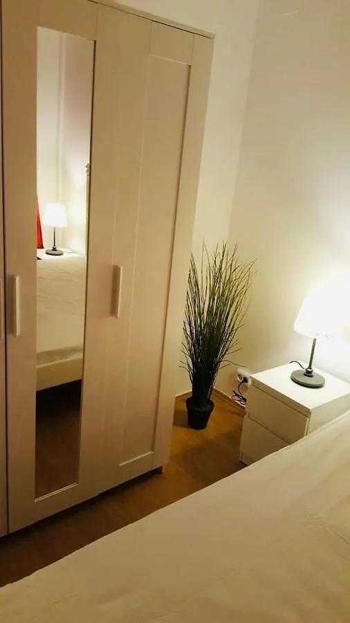 Modern & Elegant Apart Apartment Bucharest