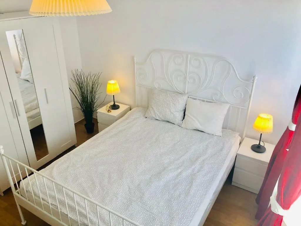 Modern & Elegant Apart Apartment Bucharest Romania
